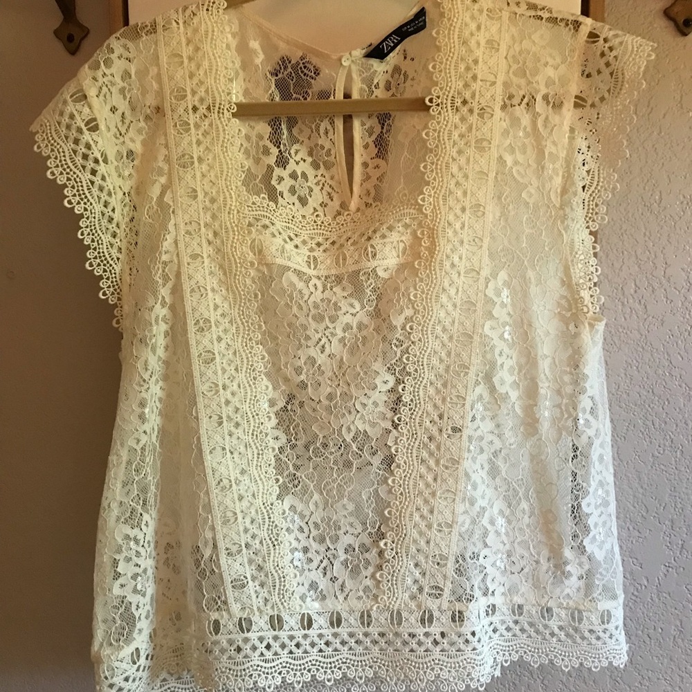 Zara lace top size medium